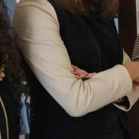 Judith et Charles Black and Tan Leather Sleeve Cropped Blazer - Picture 7 of 7